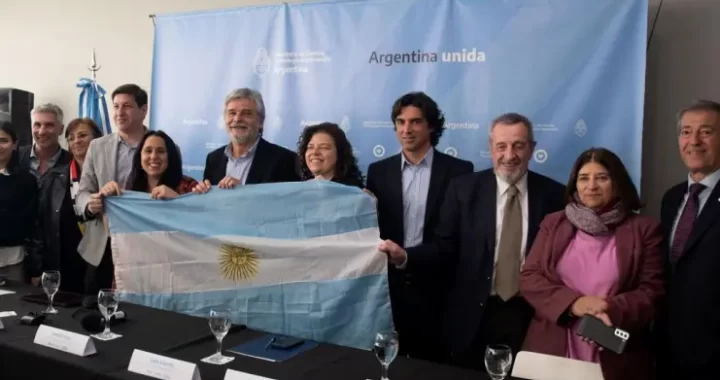 APROBARON LA PRIMERA VACUNA ARGENTINA CONTRA LA COVID-19