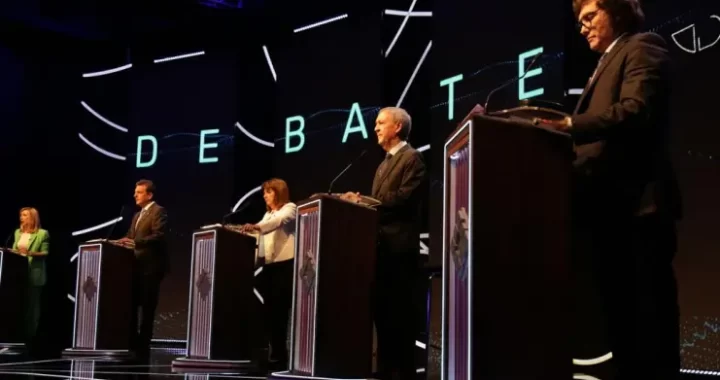 CRUCES Y RÉPLICAS EN EL PRIMER DEBATE PÚBLICO ENTRE CANDIDATOS PRESIDENCIALES