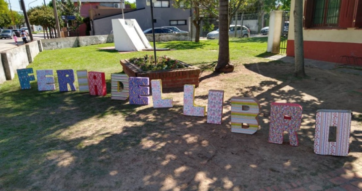 PREPARATIVOS PARA LA EDICIÓN 25 DE LA FERIA DEL LIBRO EN LA ESCUELA 6093 DE SANTA ROSA