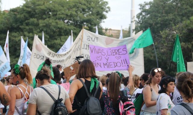 DÍA DE LA LUCHA POR LA ERRADICACIÓN DE LAS VIOLENCIAS DE GÉNERO