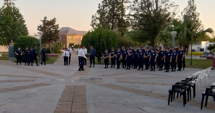 BOMBEROS VOLUNTARIOS DE RINCÓN SUMA DOS NUEVAS MIEMBROS AL DESTACAMENTO