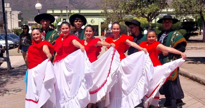 «AIRES DE ZAMBA» DE HELVECIA EN EL ESCENARIO MAYOR DEL FOLKLORE ARGENTINO EN COSQUÍN