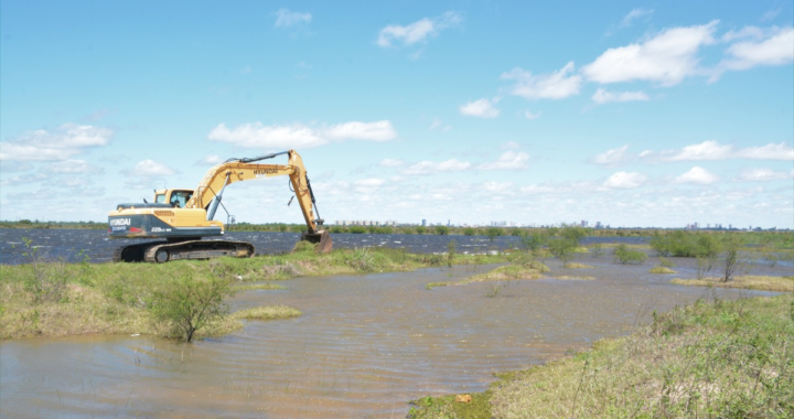 INICIARON LAS OBRAS DE MANTENIMIENTO Y REPARACIÓN DEL SISTEMA DE DEFENSAS EN LOCALIDADES DE LA COSTA