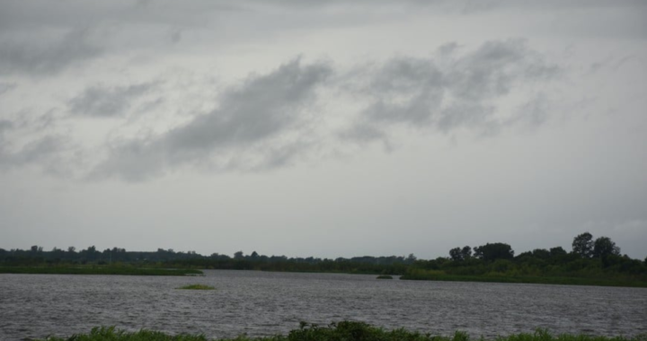 MIÉRCOLES CON CIELO CUBIERTO Y PROBABILIDAD DE CHAPARRONES EN LA COSTA SANTAFESINA