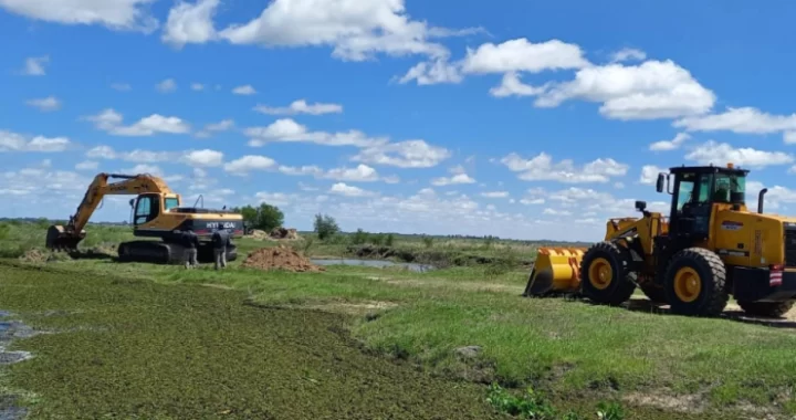 AVANZAN LAS OBRAS DE REPARACIÓN DE DEFENSAS EN EL GRAN SANTA FE