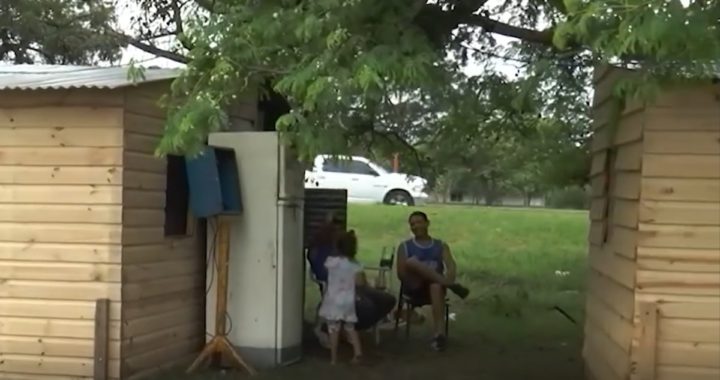 INSTALACIÓN DE MÓDULOS HABITACIONALES EN VUELTA DEL PARAGUAYO Y LA RESPUESTA MUNICIPAL ANTE LA CRECIDA DEL RÍO PARANÁ