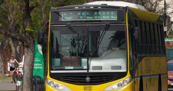 UTA ADHIERE AL PARO Y EL SERVICIO DE COLECTIVOS EN SANTA FE SE PRESTARÁ HASTA LAS 19