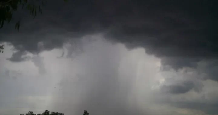 ADVERTENCIA FUERTE TORMENTAS EN LA COSTA PARA ESTE MARTES