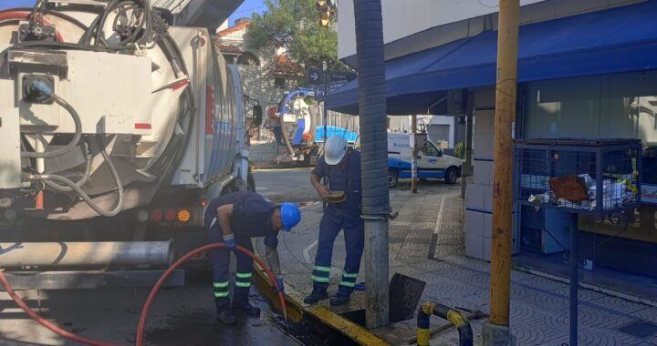 EMERGENCIA HÍDRICA: PROVINCIA DISPUSO 4 CAMIONES DESOBSTRUCTORES DE ASSA PARA LIMPIAR DESAGÜES EN LA CAPITAL