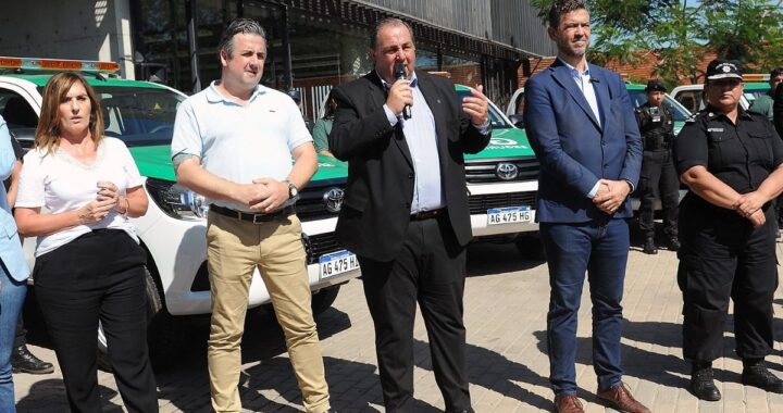 LA MUNICIPALIDAD INCORPORÓ 7 CAMIONETAS NUEVAS PARA REFORZAR EL PATRULLAJE DE LA GSI JUNTO A LA POLICÍA