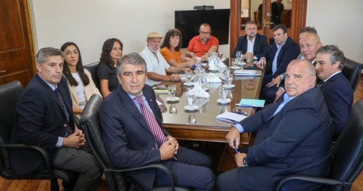 REUNIÓN CLAVE: EL GOBIERNO RECIBE A REPRESENTANTES DE ATE Y UPCN PARA DEBATIR PARITARIAS