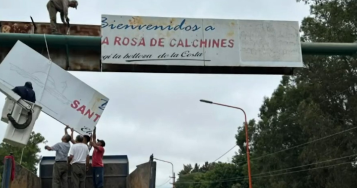 REMUEVEN CARTELES EN ACCESOS DE SANTA ROSA DE CALCHINES