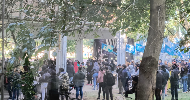 ¡AHORA! MANIFESTACIÓN EN LA PUERTA DEL MINISTERIO DE IGUALDAD Y DESARROLLO HUMADO BAJO EL LEMA «JORNADA DE LAS OLLAS VACÍAS»