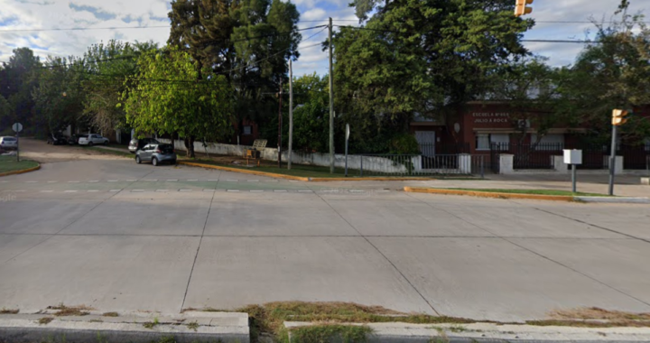 SEGURIDAD VIAL EN LA ENTRADA Y SALIDA DE  LA ESCUELA ROCA:  ¿CUÁLES SON LAS MEDIDAS PARA PROTEGER A LOS ALUMNOS?