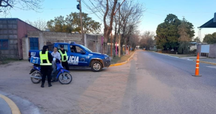 INTENSOS OPERATIVOS POLICIALES EN GARAY: CONTROL DE PERSONAS Y VEHÍCULOS EN HELVECIA, CAYASTÁ Y SANTA ROSA DE CALCHINES