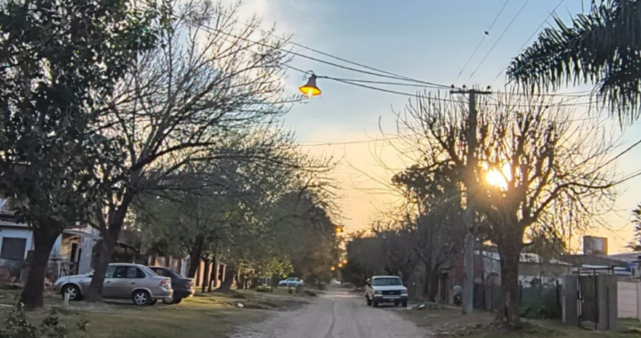 EL DISTRITO DE LA COSTA QUEDA EXCLUIDO EN LA TERCERIZACIÓN DEL ALUMBRADO PÚBLICO Y EL SERVICIO CONTINUARÁ A CARGO DEL MUNICIPIO