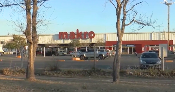 MAKRO DESMINTIÓ SU RETIRO DEL PAÍS Y LLEVA TRANQUILIDAD A LOS TRABAJADORES DE LA SUCURSAL EN LA GUARDIA