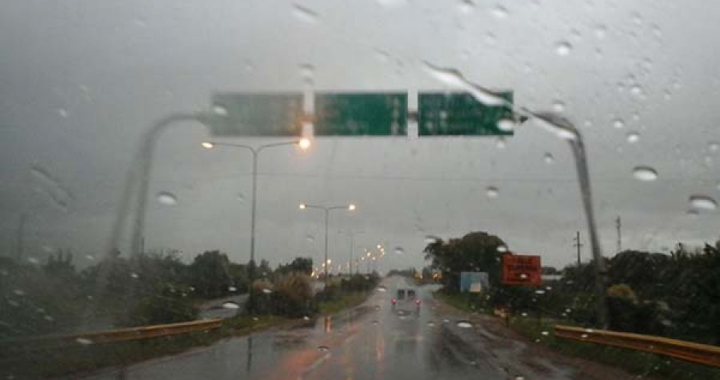 ALERTA POR LLUVIAS HOY EN LA COSTA: TEMPERATURAS ALTAS Y PROBABILIDAD DE TORMENTAS