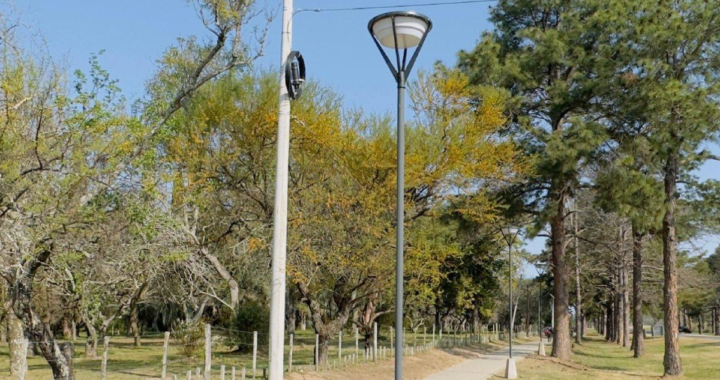 CAYASTÁ INAUGURA NUEVA ILUMINACIÓN EN LA CICLOVÍA DEL ACCESO SUR