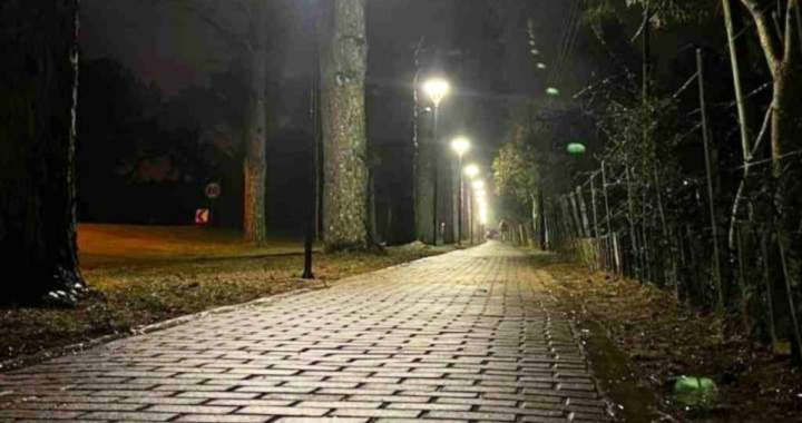 NUEVA ILUMINACIÓN EN LA SENDA PEATONAL Y CICLOVÍA DE CAYASTÁ