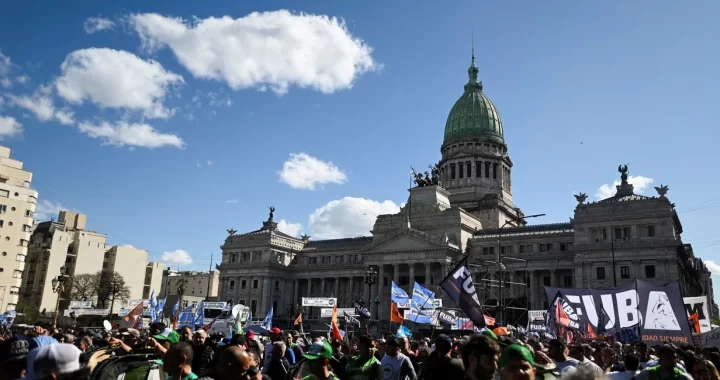 EL GOBIERNO SE IMPONE AL DESAFÍO DE SOSTENER EL VETO UNIVERSITARIO PARA AVANZAR CON SU PLAN DE AJUSTE FISCAL