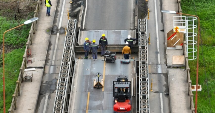 PUENTE CARRETERO: SE RESTABLECIÓ EL PASO DE VEHÍCULOS AUTORIZADOS