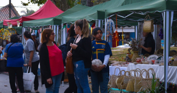 ABUELAZO EN RINCÓN: MÚSICA, FERIA DE EMPRENDEDORES Y CONCIENTIZACIÓN