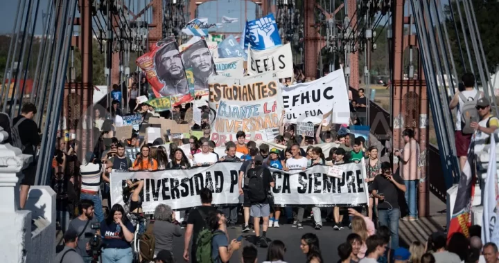 ESTUDIANTES CONVOCAN A UNA TERCERA MARCHA UNIVERSITARIA NACIONAL EN NOVIEMBRE