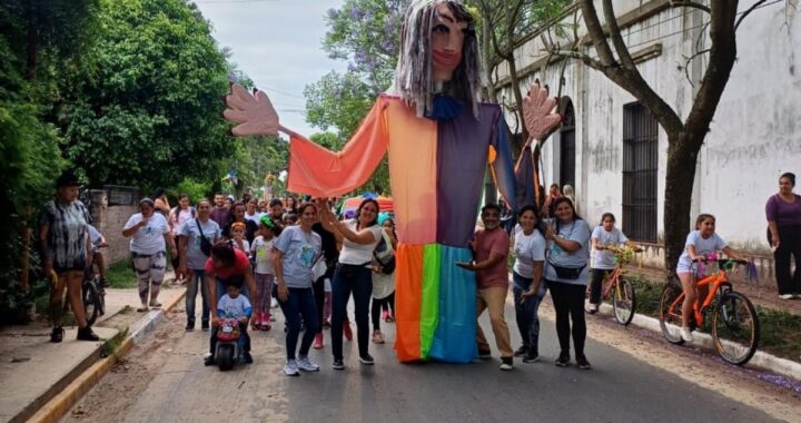 SAN JOSÉ DEL RINCÓN CELEBRÓ LOS DERECHOS DE LOS NIÑOS CON UNA COLORIDA CARAVANA ORGANIZADA POR EL CAF 10