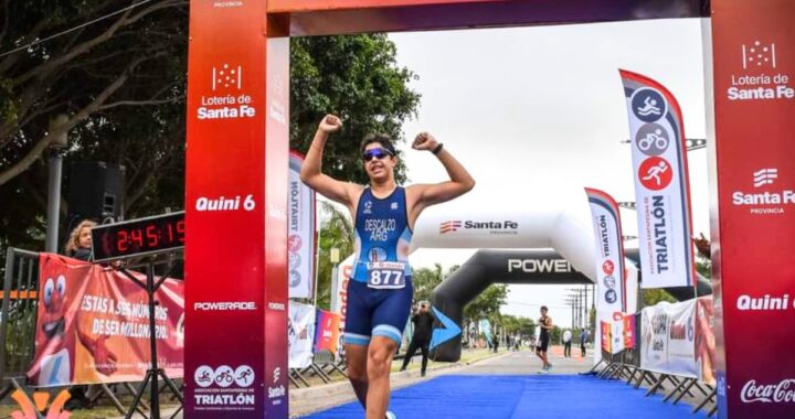 LA JOVEN PROMESA RINCONERA BENJAMÍN DESCALZO, BRILLÓ EN LA COPA SANTA FE DE TRIATLÓN