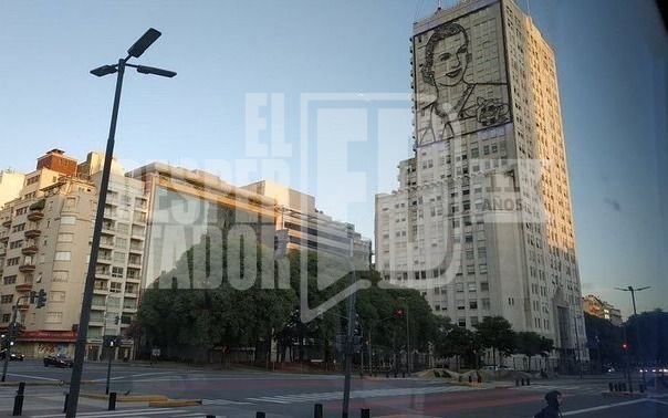 EL GOBIERNO CONFIRMÓ QUE ANALIZAN DEMOLER EL EDIFICIO DE DESARROLLO SOCIAL CON LA IMAGEN DE EVITA