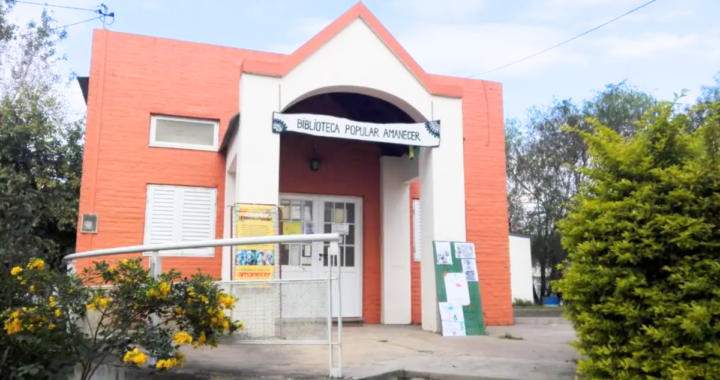 PRIMERA FERIA DEL LIBRO Y MUESTRA DE TALLERES EN LA BIBLIOTECA AMANECER DE ARROYO LEYES