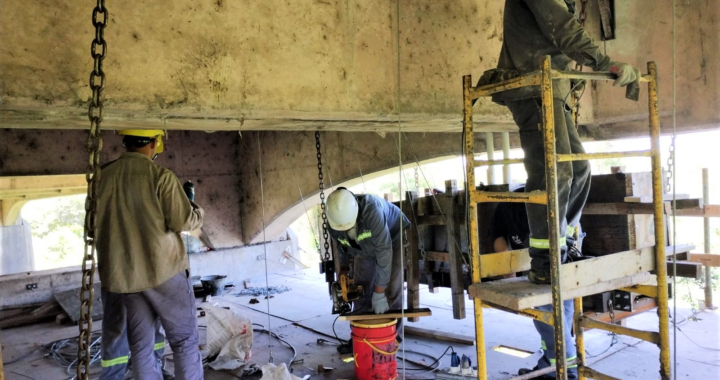 ÚLTIMO HORMIGONADO EN EL PUENTE CARRETERO CON CIERRE DE CIRCULACIÓN