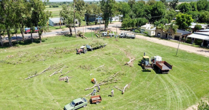 RÁPIDA RESPUESTA EN CAYASTÁ TRAS EL FUERTE TEMPORAL, COORDINACIÓN CONJUNTA ENTRE EL SENADOR Y LOS GOBIERNOS COMUNAL Y PROVINCIAL