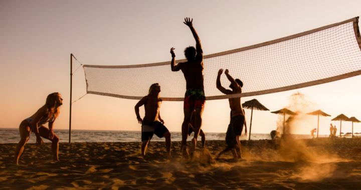 TORNEO DE BEACH VÓLEY NOCTURNO EN SANTA ROSA DE CALCHINES: UNA EXPERIENCIA ÚNICA EN FEBRERO