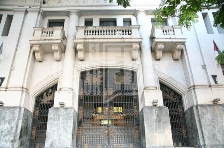 ESTAFAS INMOBILIARIAS EN LA COSTA: CONDENARON A UN MARTILLERO PÚBLICO A PAGAR MÁS DE 18.000 USD