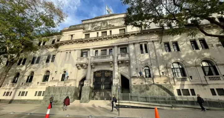 DETUVIERON A UN HOMBRE POR VENDER DROGA EN INMEDIACIONES DEL CENTRO CULTURAL EL MOLINO