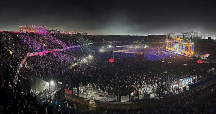La Renga desató una fiesta de rock en el estadio de Colón ante más de 40 mil personas