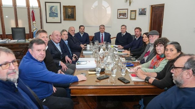 Paritaria central: el gobierno ofreció un 7% semestral