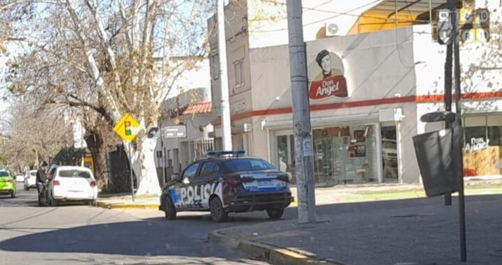 Un hombre se descompensó y falleció en la vía pública
