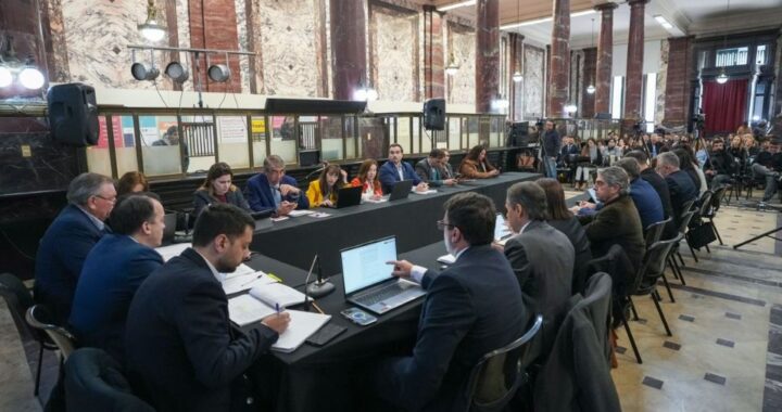 Nueva Constitución de Santa Fe: este martes se votaría el texto definitivo